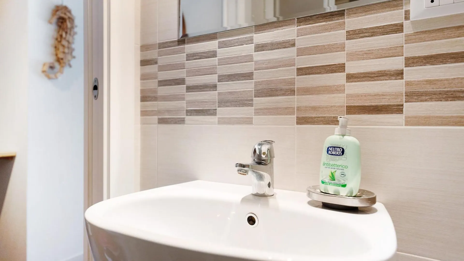 Goccia Di Mare With Free Parking Apartment Levanto 0*,  Italy